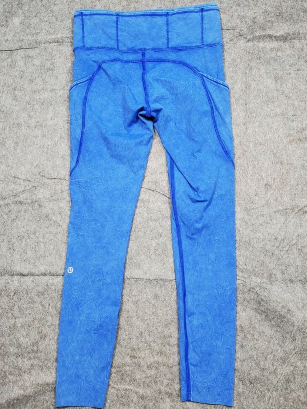 Lululemon Size 6 Blue Wash Leggings - Picture 6 of 9